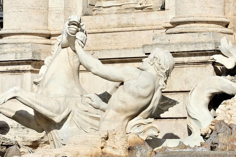 Detail view of the statue 'Horse with Triton'