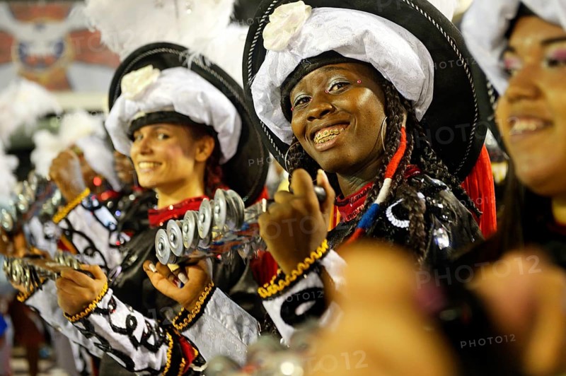 Female Samba musicians