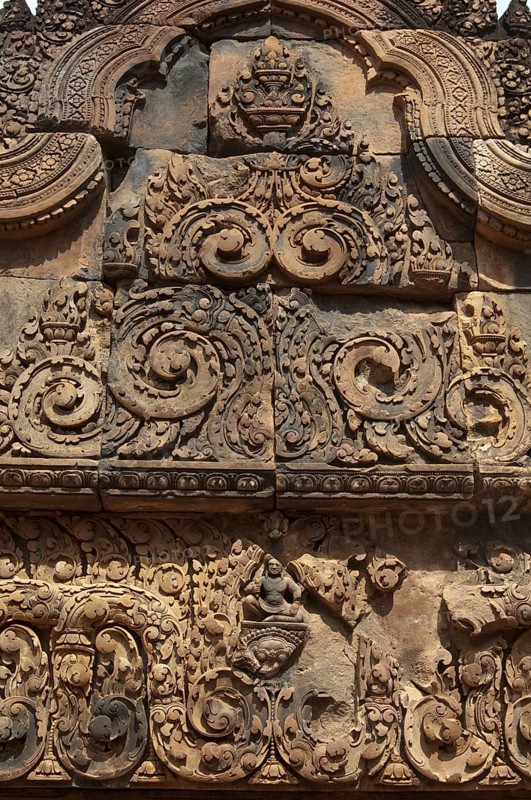 Bas-relief on doorway of Khmer Hindu temple