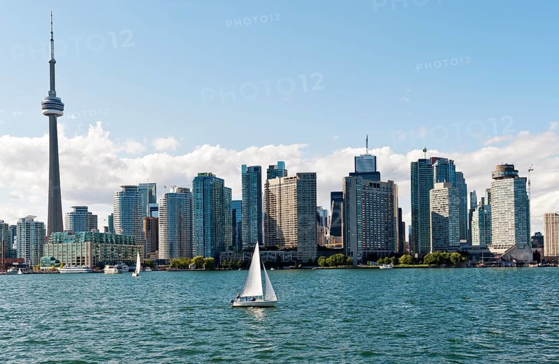 Skyline of Toronto seen from the ferry from Toronto to Centre Island