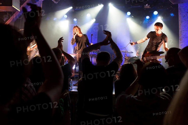 Swiss pop band Lovebugs performing live in the Schueuer concert hall