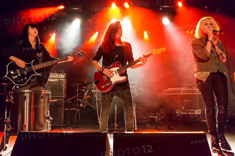 Swiss women's rock band Velvet Two Stripes performing live in the Schueuer concert hall
