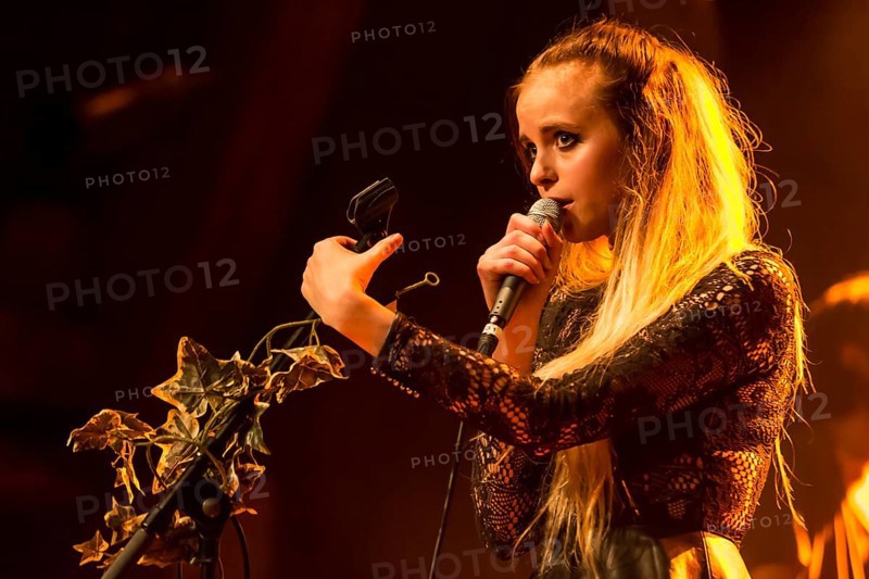British folk-pop singer Kyla La Grange performing live in the Schueuer concert hall
