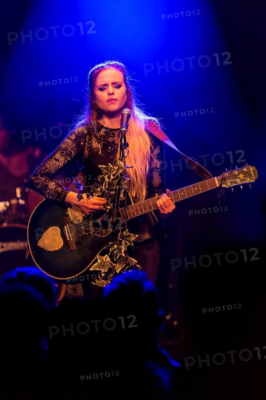 British folk-pop singer Kyla La Grange performing live in the Schueuer concert hall