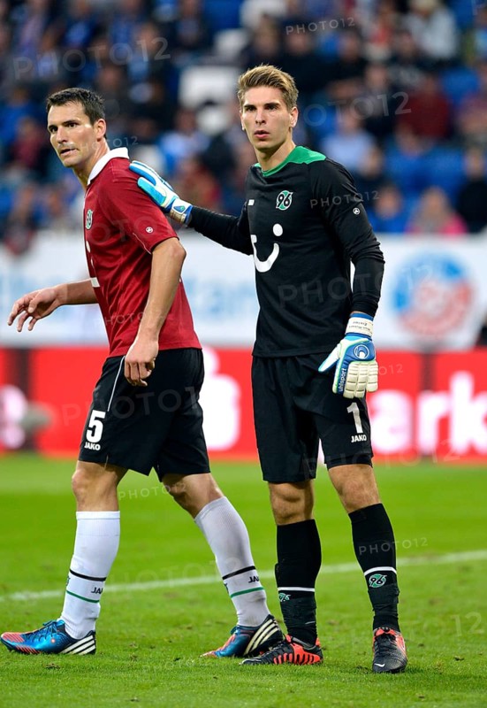 Goalkeeper Ron-Robert Zieler