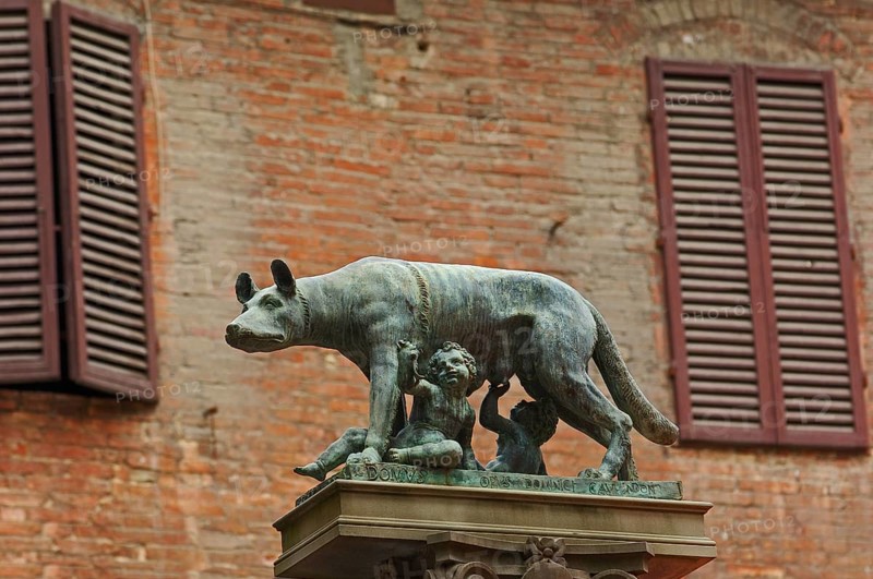 Romulus and Remus statue