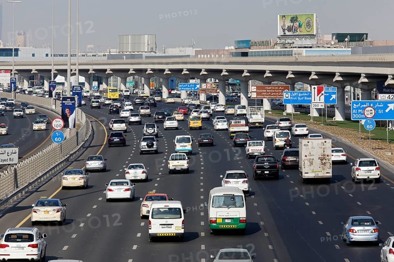6-lane traffic on Sheikh Zayed Road