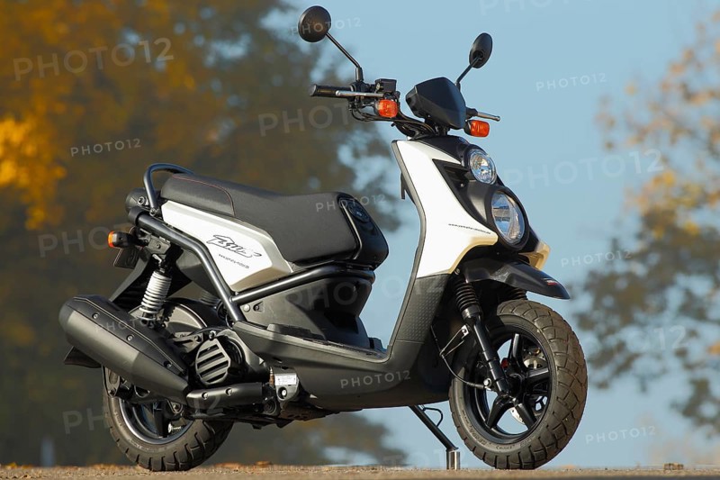 Yamaha BWs 125 motor scooter