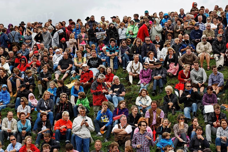 Spectators at the Muensinger Ochsenrennen ox race