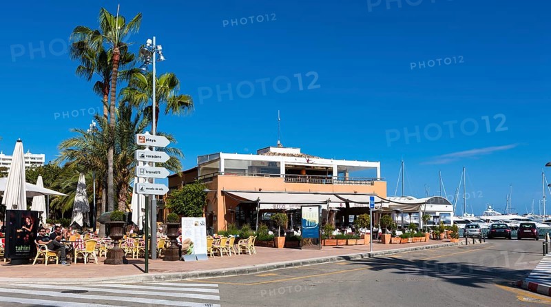 Ritzi Lounge