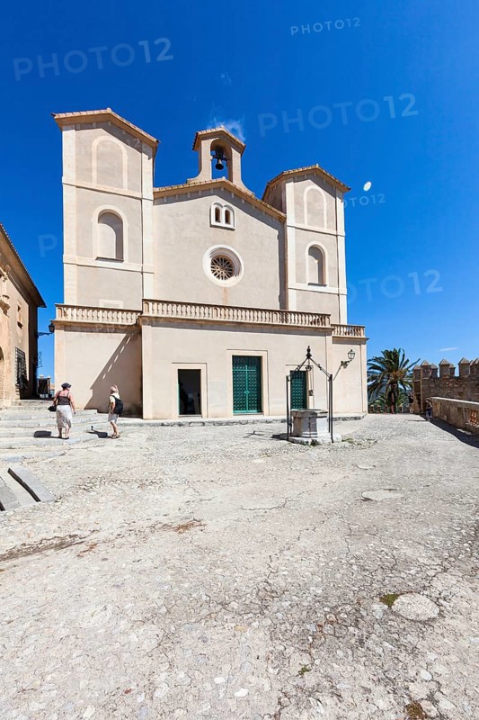 Castle or fortress of Arta with the pilgrimage church of Santuari de Sant Salvador