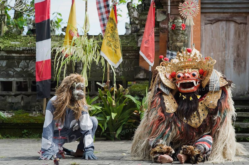 Barong dance performance