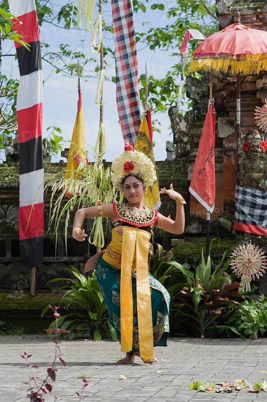Dancer performing a Barong dance