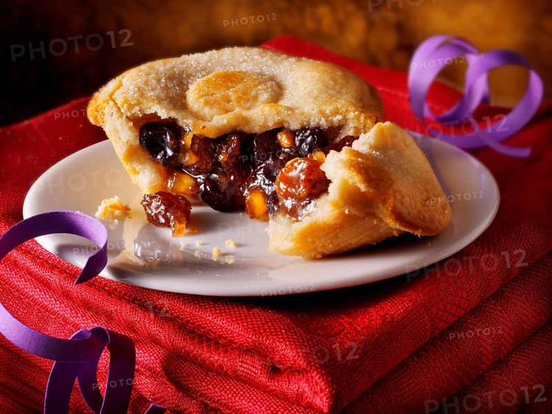 Traditional Christmas mince pies