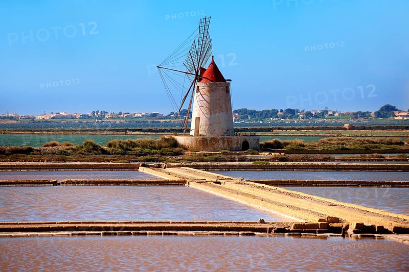 Saline Ettore Infersa windmill