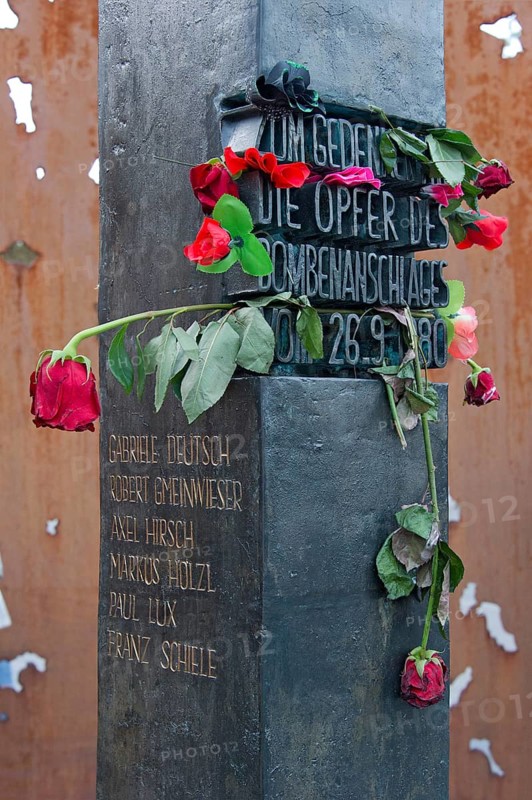 Memorial to the victims of the bomb attack of 26th September 1980 at the main entrance of the Wies'n