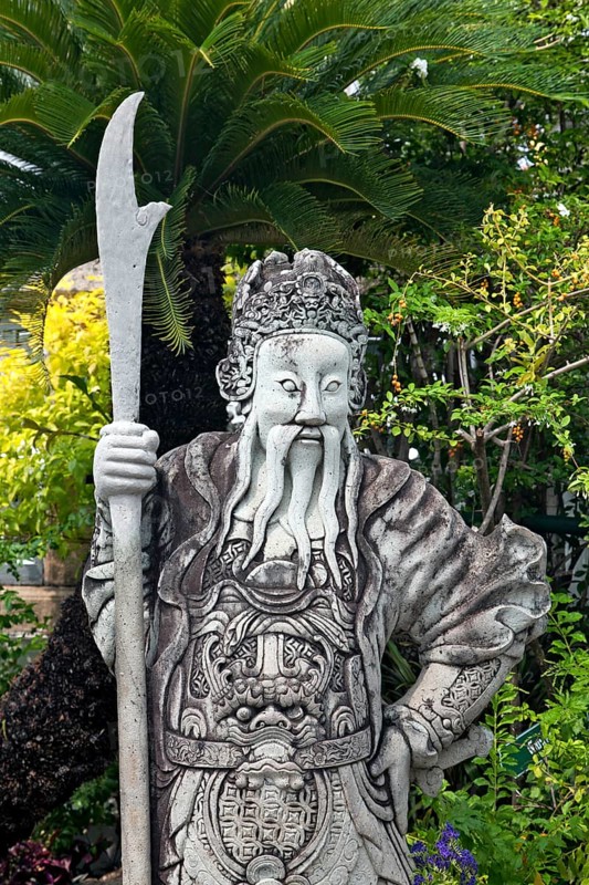 Stone guardian at Wat Pho
