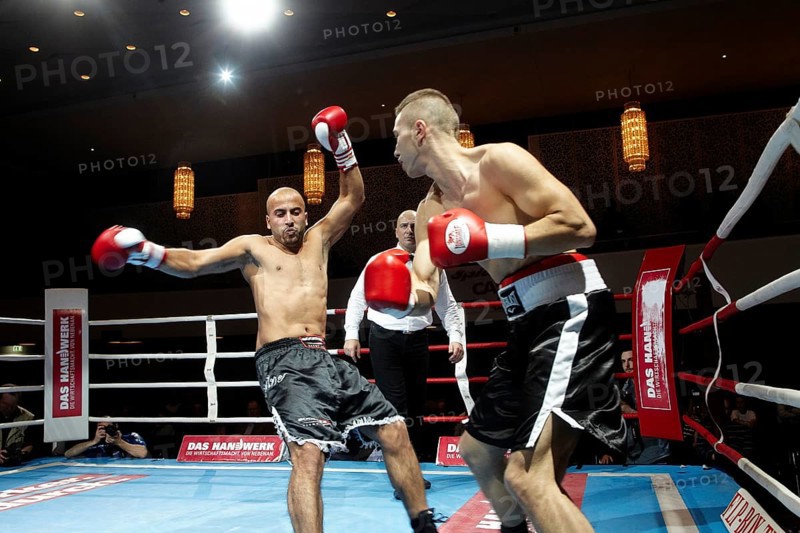 Professional boxing match