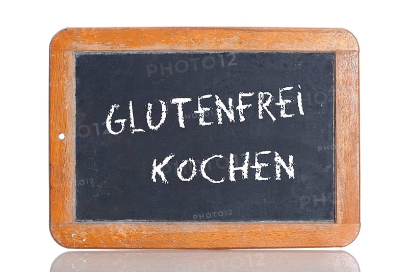 Old school blackboard with the term GLUTENFREI KOCHEN