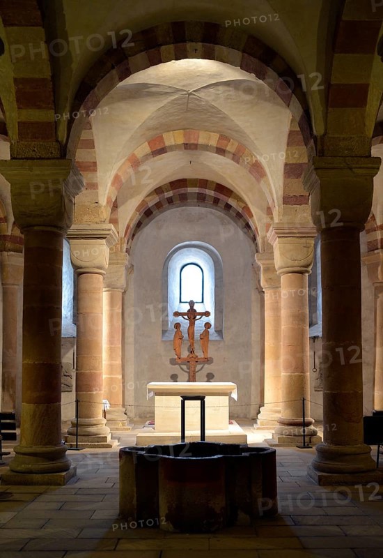 Eastern wing of the crypt