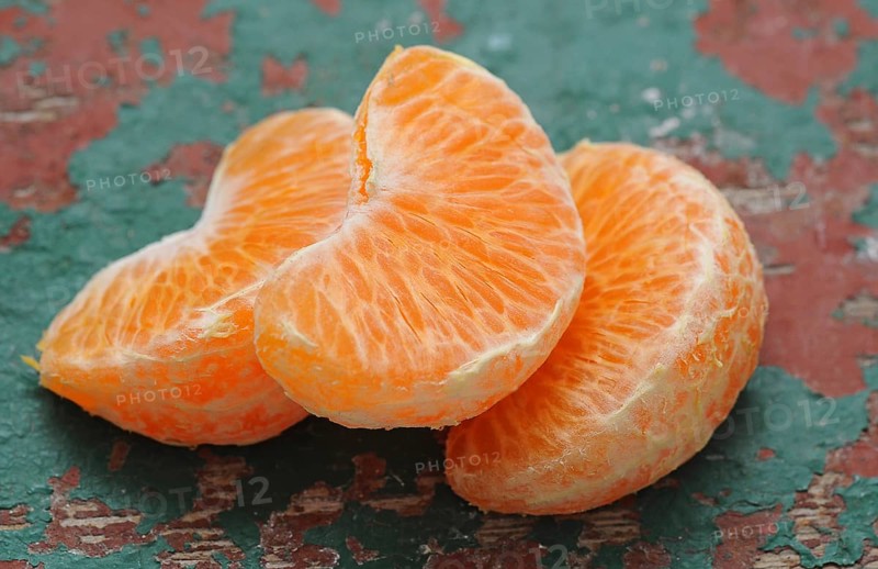 Pieces of mandarine