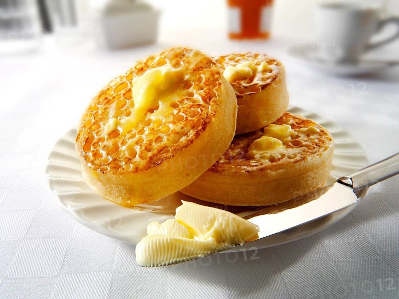 Buttered crumpets