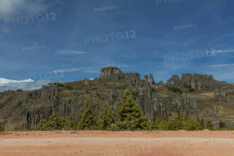 Cerro los Frailones o Cerro del Castillo rocks