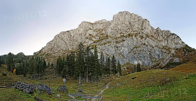 Benediktenwand ridge at the Tutzing hut Benediktbeuern