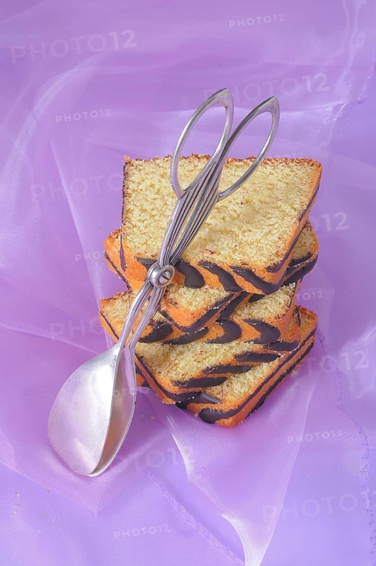 Slices of ring cake
