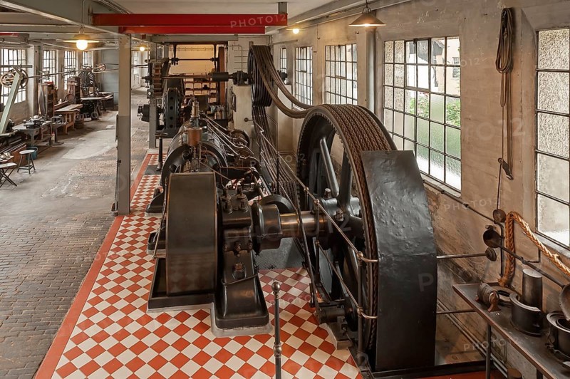 Steam engine
