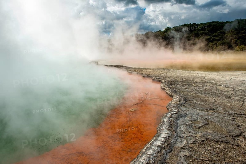 Champagne Pool