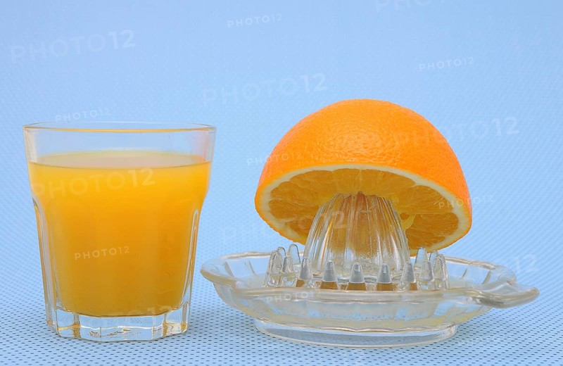 Orange juicer made of glass