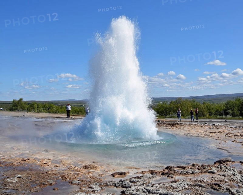 Strokkur Geysir breaks out