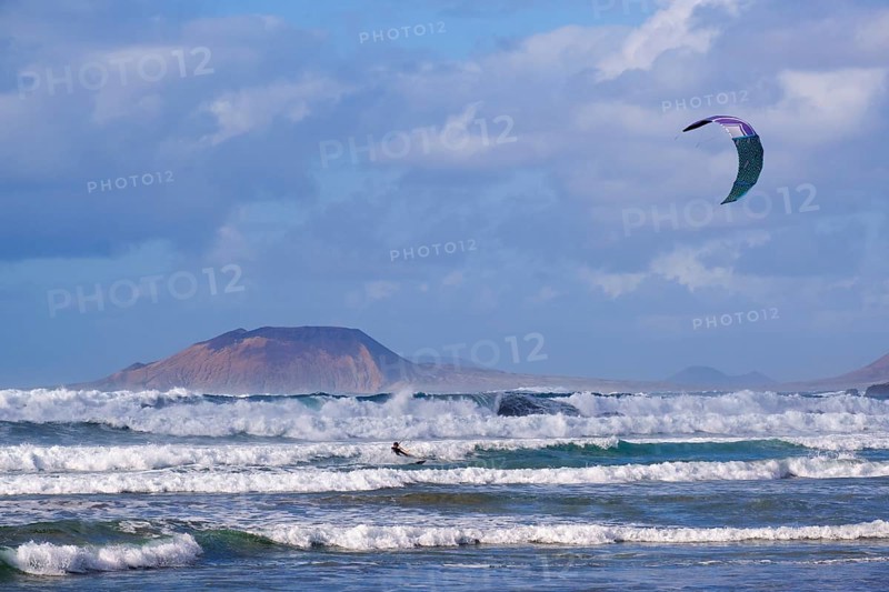 Kitesurfer