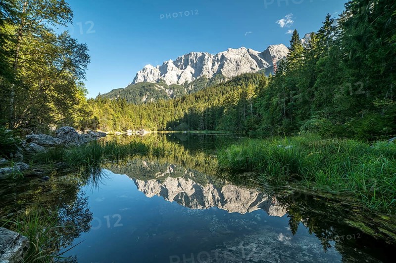 Lake Frillensee in the Wetterstein range in Grainau