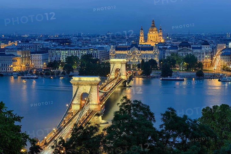 Chain bridge with Gresham Palace and St. Stephen's Basilica