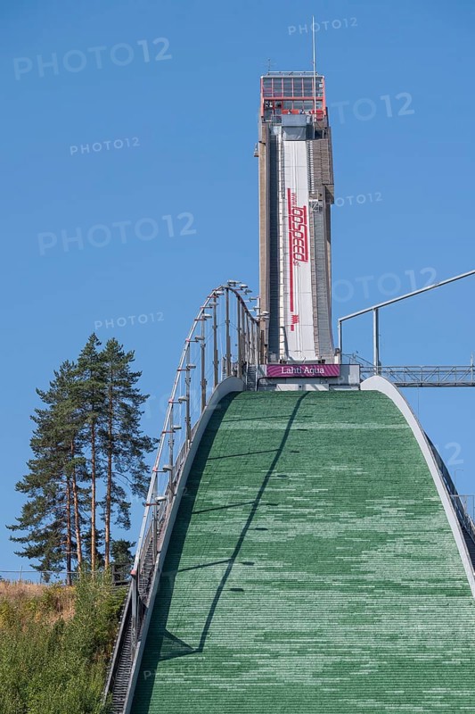 Ski jump