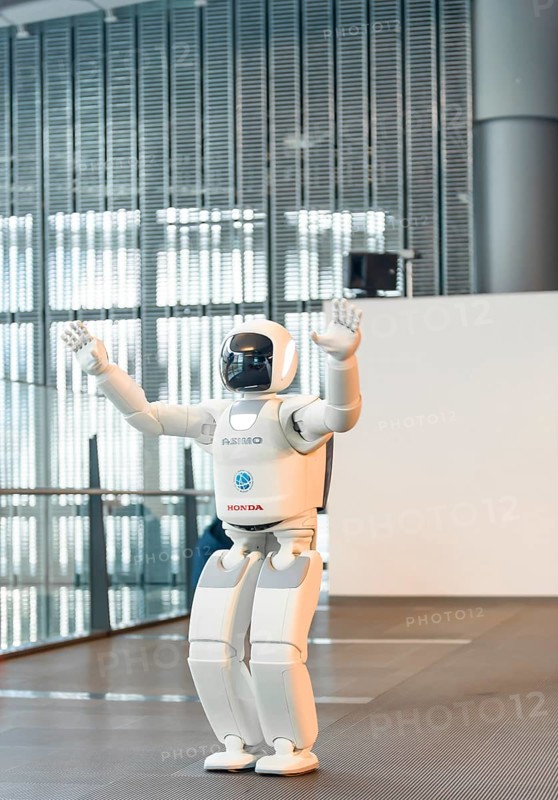 Human-like ASIMO