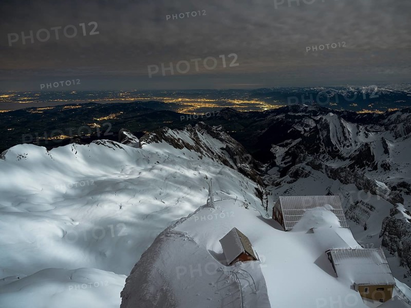 Mountain restaurant Alter Santis in full moonlight
