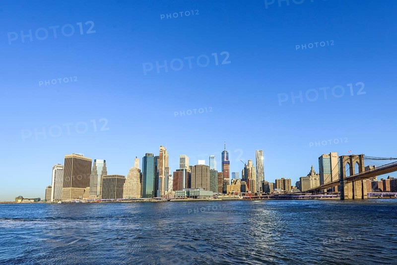 View from Pier 1 over the East River to the skyline of Manhattan
