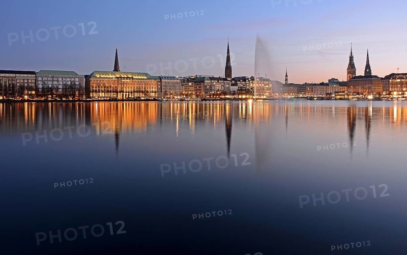 Inner Alster Lake with Alster fountain at dusk