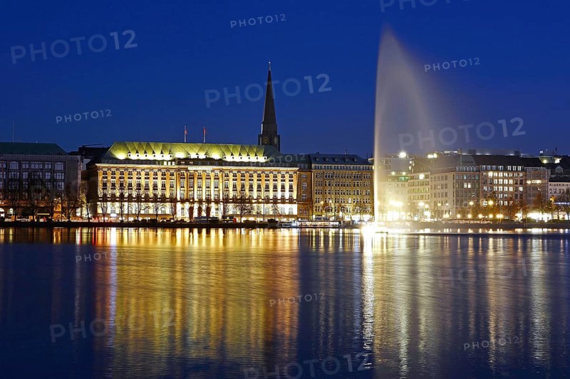 Inner Alster Lake with Alster fountain at the blue hour
