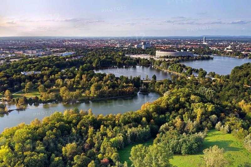 View from Silberbuck hill to Silbersee lake and large and small Dutzendteich pond
