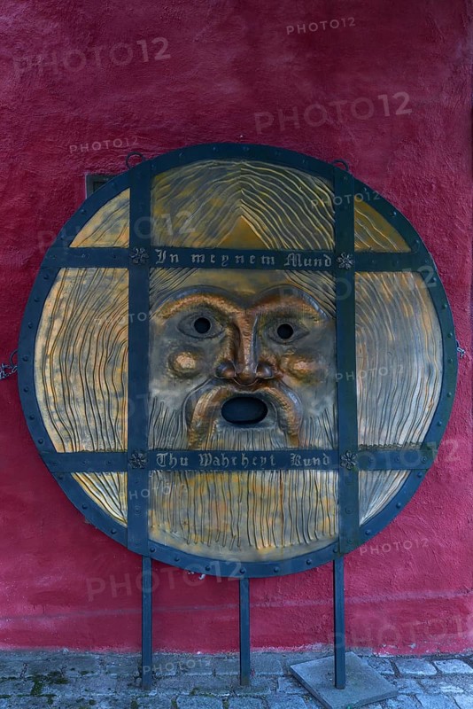 Mouth of truth