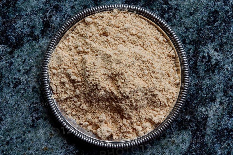 Ground dried Ginger