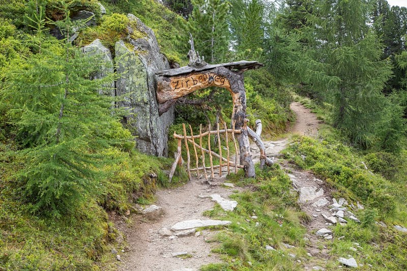 Entrance Zirbenweg