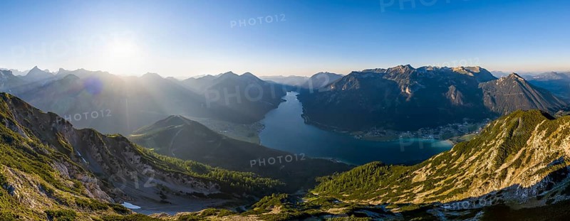 Mountain panorama from Baerenkopf