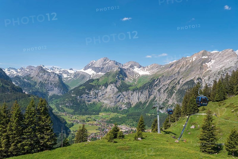 Mountain panorama at the Oeschinen mountain station with Grosser Lohner