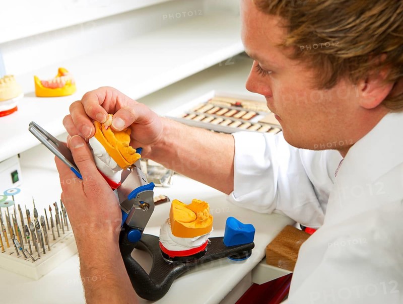 Dental technician
