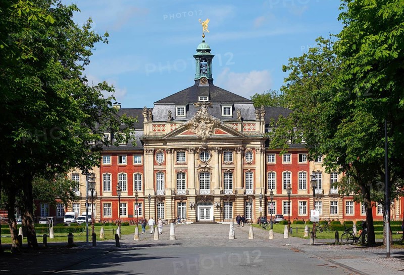 Prince Bishop's Palace with Westphalian Wilhelm University